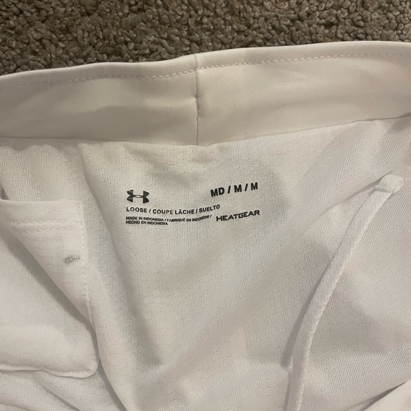 Under armor white running shorts - Picture 2 of 3